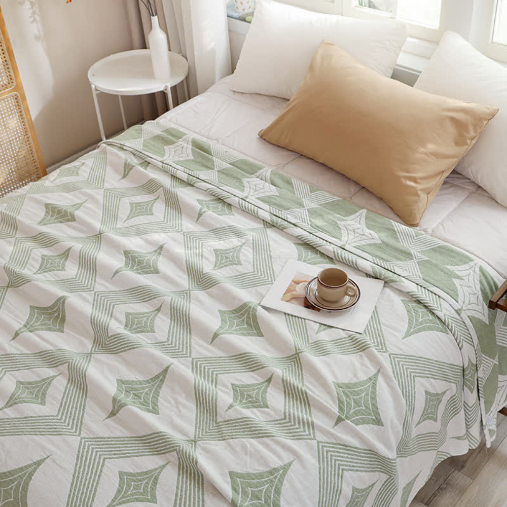 Scandinavian Diamond Geometric Blanket